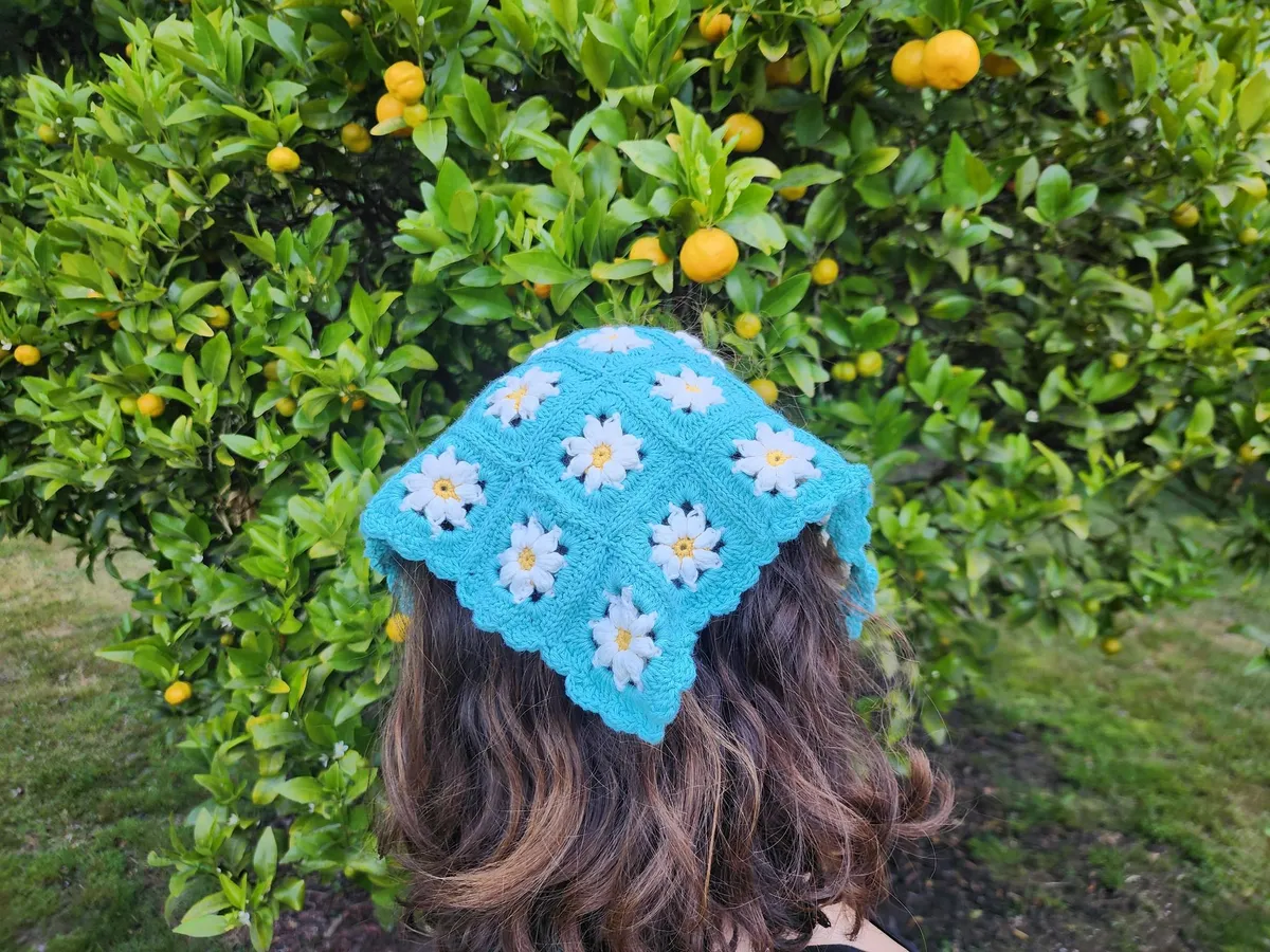 Daisy Granny Square Bandana